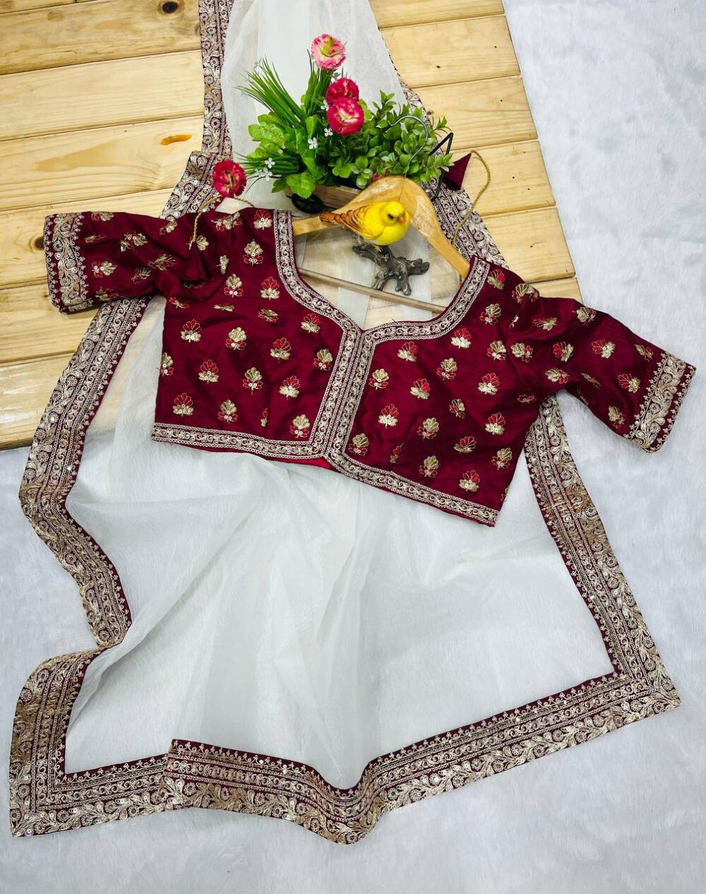 Avantika Elegant Banarasi Embroidered Saree - Image 5