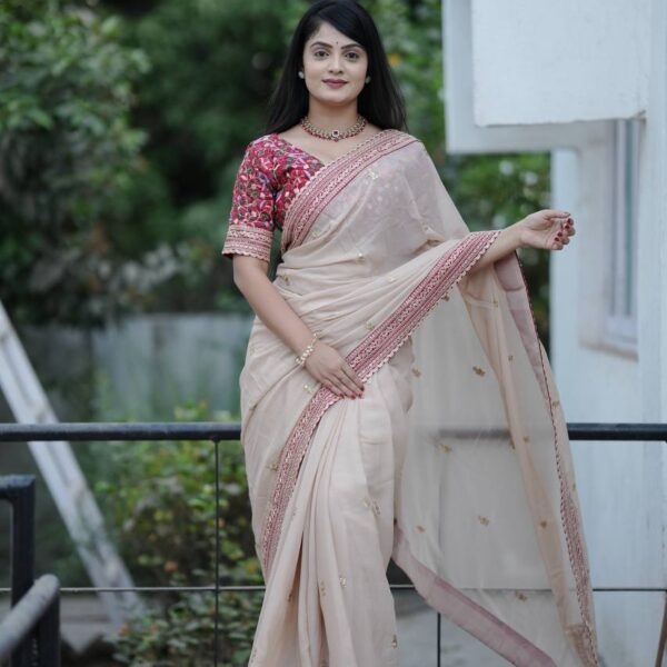 Avira Traditional Embroidered Saree with Contrast Blouse