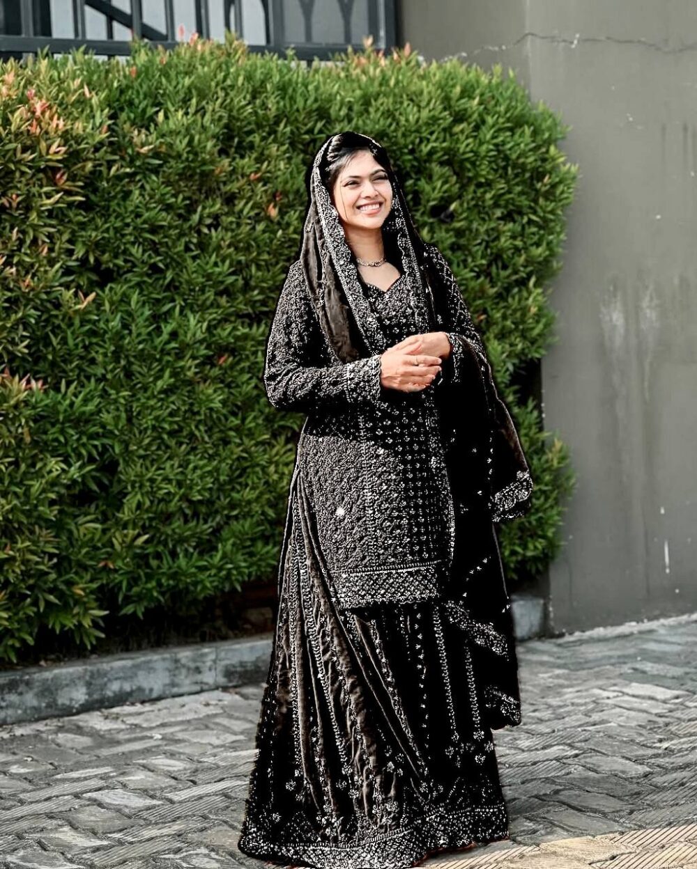 Yasmin Royal Embroidery Ensemble - Image 10